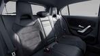 Mercedes-Benz A-Klasse 180 Hatchback AMG Line | Nightpack |, Auto's, Stof, Euro 6, 4 cilinders, 136 pk