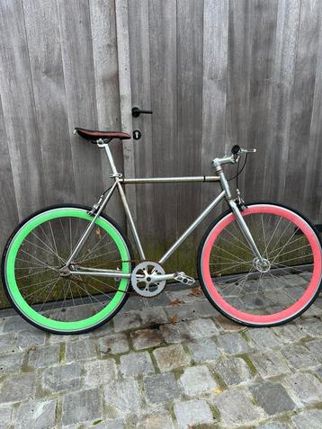 Fixie stadsfiets beschikbaar voor biedingen