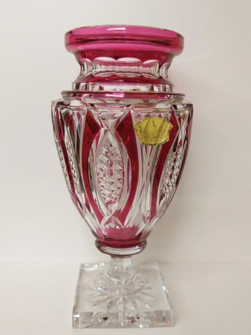 Val saint Lambert vase Jupiter rose 305mm, Antiquités & Art, Antiquités | Verre & Cristal, Enlèvement ou Envoi