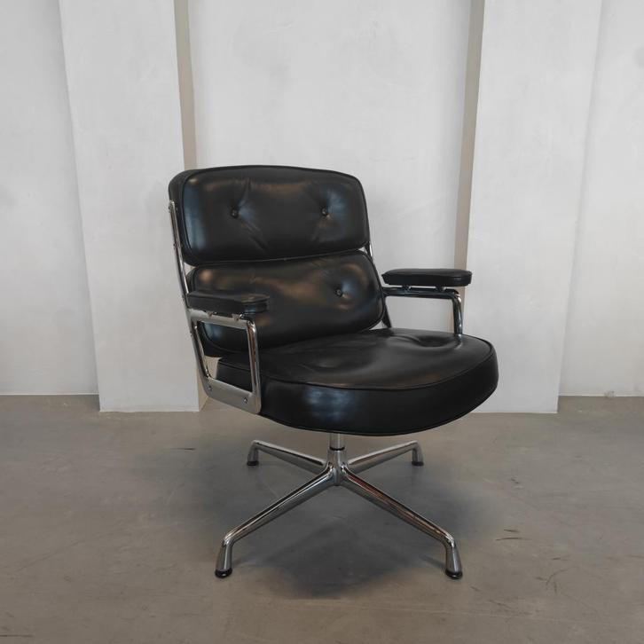 Vitra Eames Lobby chair - ES 108 - Zwart leder - Bureaustoel, Antiquités & Art, Antiquités | Meubles | Chaises & Canapés, Enlèvement ou Envoi