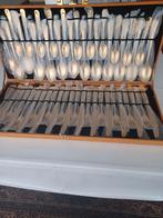 Boîte à couverts, Enlèvement