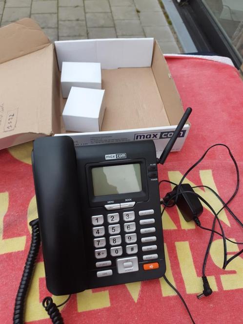 Maxcom Huistelefoon (bejaarde) via simkaart, Télécoms, Téléphones fixes | Combinés & sans fil, Comme neuf, Enlèvement ou Envoi