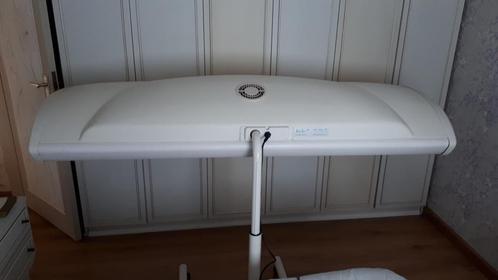 HAPRO Opal 10 buizen 100W hemelbank op zonne-energie, Elektronische apparatuur, Zonnebanken en Gezichtsbruiners, Zo goed als nieuw