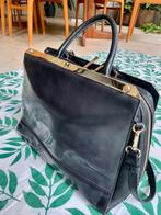 Halston aktetas - Luxe, Handtassen en Accessoires, Tassen | Damestassen, Ophalen, Zo goed als nieuw, Zwart, Handtas