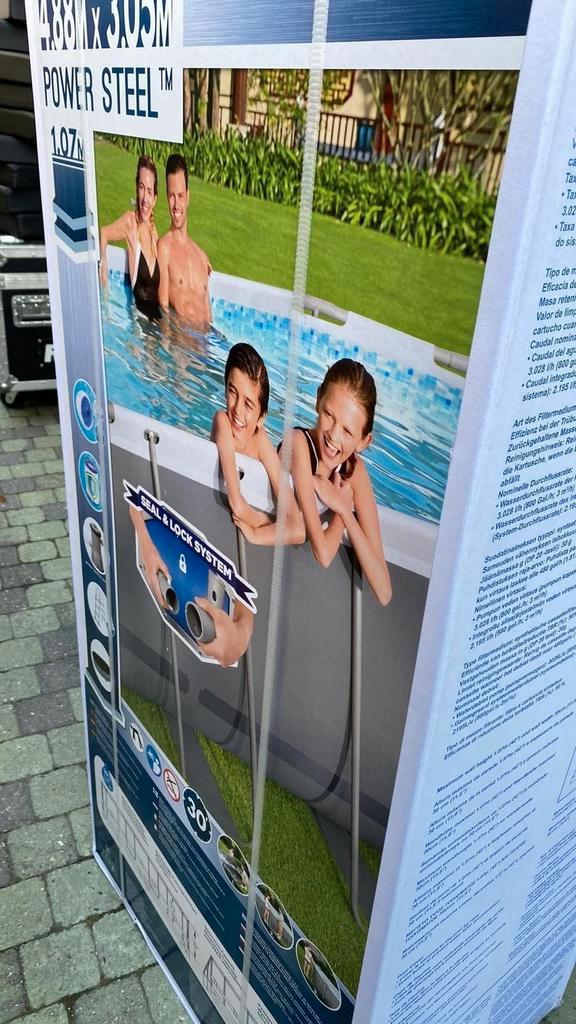 Nieuw zwembad te koop. Nog in verpakking., Tuin en Terras, Zwembaden, Zo goed als nieuw, Ophalen