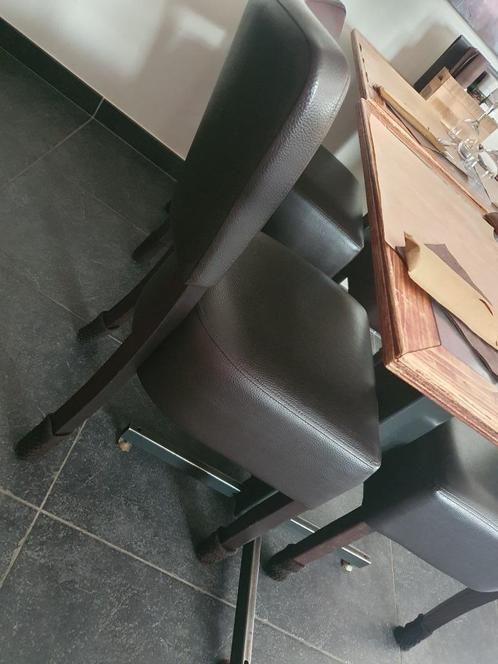 2 stoelen bruin erg gemakkelijk en mooi, Huis en Inrichting, Stoelen, Zo goed als nieuw, Twee, Hout, Leer, Bruin, Ophalen