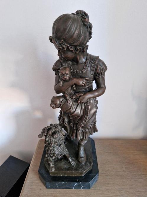 Bronzen beeld F.Barbedienne,  kind met honden, 51x21x21, Antiquités & Art, Antiquités | Bronze & Cuivre, Enlèvement ou Envoi