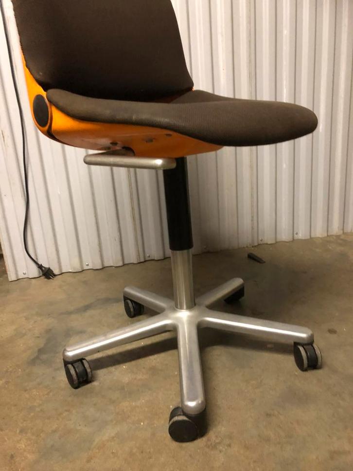 Wilkhahn space age bureaustoel, Huis en Inrichting, Bureaustoelen, Gebruikt, Bureaustoel, Oranje, Ergonomisch, Ophalen