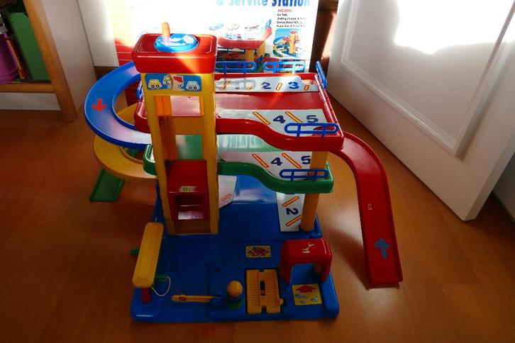 garage: parking garage en service station, Kinderen en Baby's, Speelgoed |Speelgoedvoertuigen, Zo goed als nieuw, Ophalen of Verzenden