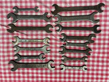 Collectie sleutels van auto’s beschikbaar voor biedingen