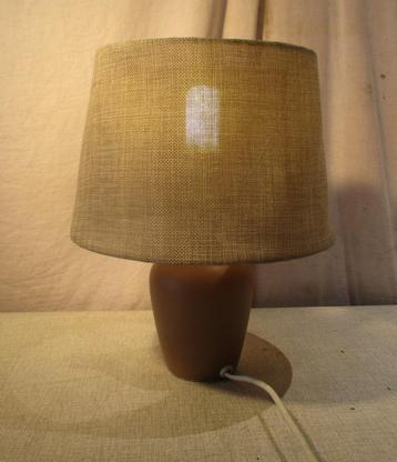 Mooie Retro tafellamp in aardewerk en met stoffen Kap - 30cm
