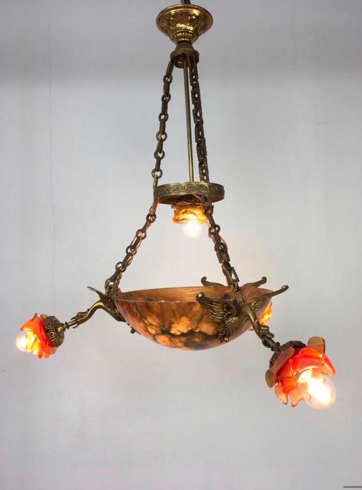 Art Deco Hanglamp in Albast met Bloemenkapjes in Glas, Antiek en Kunst, Antiek | Verlichting, Ophalen