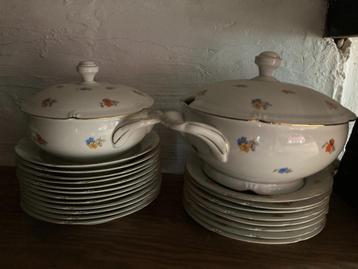 Eetservies beschikbaar voor biedingen