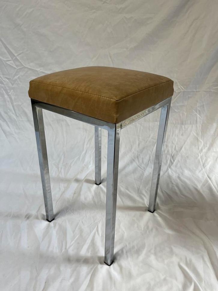 Vintage chroom krukje, Huis en Inrichting, Krukjes, Zo goed als nieuw, Ophalen