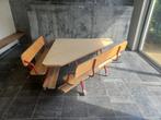 Prachtige tafel met bankjes 1 geheel op wieltjes met rem, Ophalen, Zo goed als nieuw, Vijf personen of meer, Overige houtsoorten