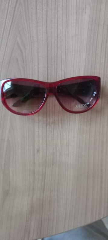 Guess dames zonnebril.Nieuw.In originele brillendoos. beschikbaar voor biedingen