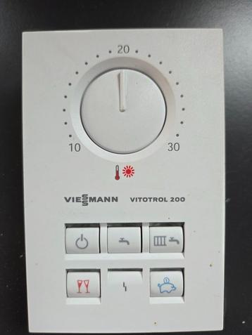 VITOTROL 200 gebruikt beschikbaar voor biedingen