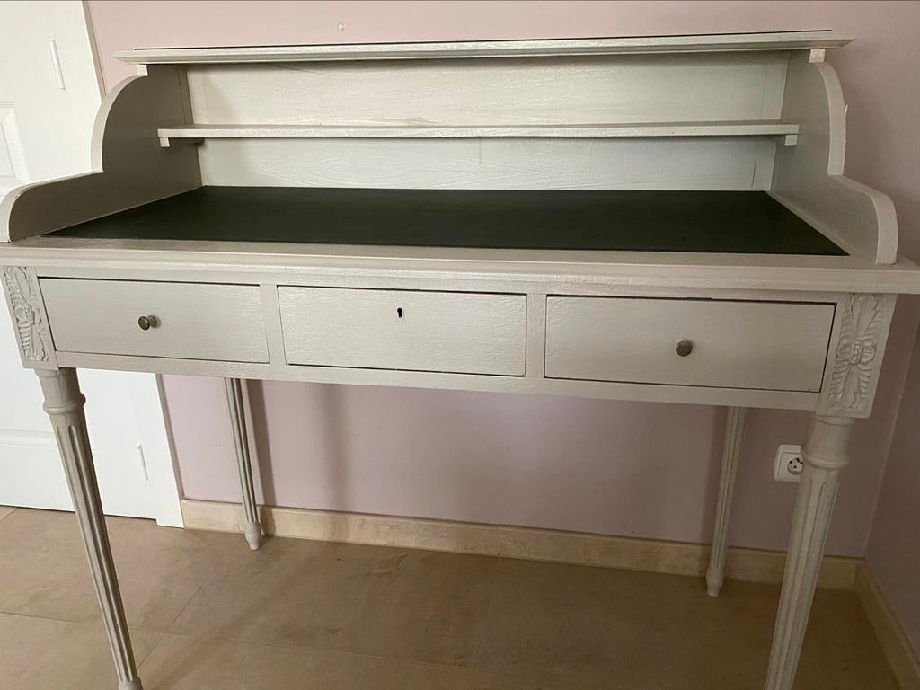 Secrétaire, Enlèvement, Utilisé