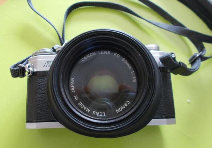 REFLEX CAMERASET CANON en diverse lensen, Audio, Tv en Foto, Fotocamera's Analoog, Gebruikt, Canon, Ophalen
