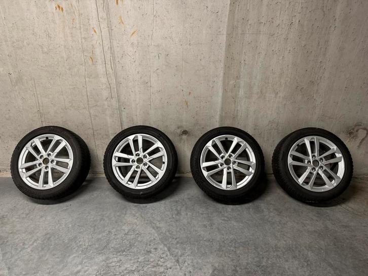 Originele Audi A3 velgen + winterbanden 205/50/17 93h, Auto-onderdelen, Banden en Velgen, Band(en), Winterbanden, Ophalen
