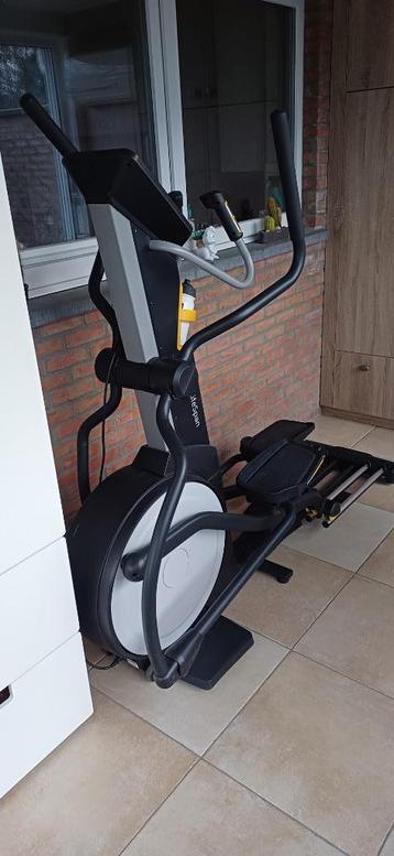 crosstrainer beschikbaar voor biedingen