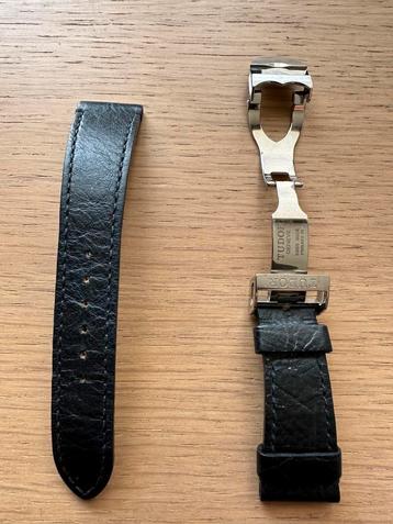 Tudor Black Bay 41 / 22mm.  Original Leather Strap en Clasp beschikbaar voor biedingen