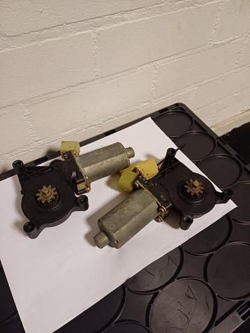 Mercedes-Benz C-Klasse W202 Raammotor Links 0130821708 beschikbaar voor biedingen