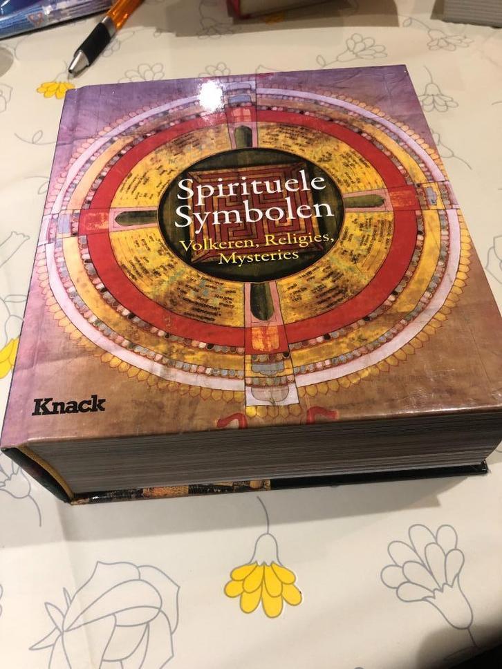 Spirituele symbolen - knack, Boeken, Esoterie en Spiritualiteit, Zo goed als nieuw, Achtergrond en Informatie, Spiritualiteit algemeen