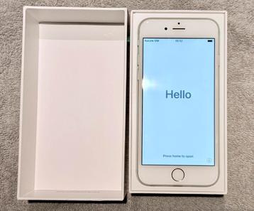 iPhone 6 silver 16 GB beschikbaar voor biedingen