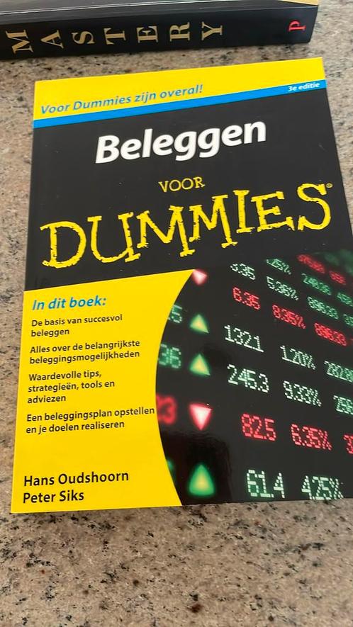 Hans Oudshoorn - Beleggen voor dummies, Livres, Économie, Management & Marketing, Comme neuf, Enlèvement ou Envoi