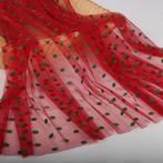 Dernière pièce! 6025) 155x100cm tulle rouge avec polka dots, Nieuw, 30 tot 200 cm, Polyester, Ophalen of Verzenden