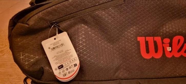 Wilson nieuwe tennistas met 4 compartimenten 
Verkocht omdat, Sport en Fitness, Tennis, Ophalen