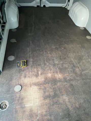 Binnenbekleding en laadvloer renault master 3LH2 beschikbaar voor biedingen