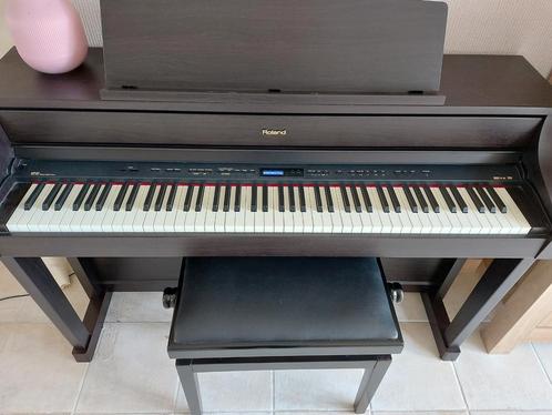 Roland HP507 digitale piano, Muziek en Instrumenten, Piano's, Zo goed als nieuw, Piano, Zwart, Ophalen