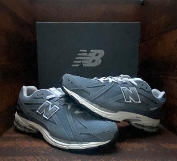 New Balance 1906r beschikbaar voor biedingen