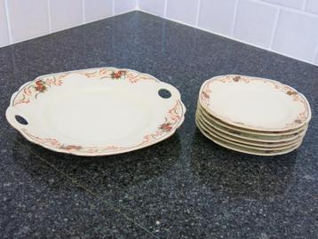 Leuk decoratief gebakstel beschikbaar voor biedingen