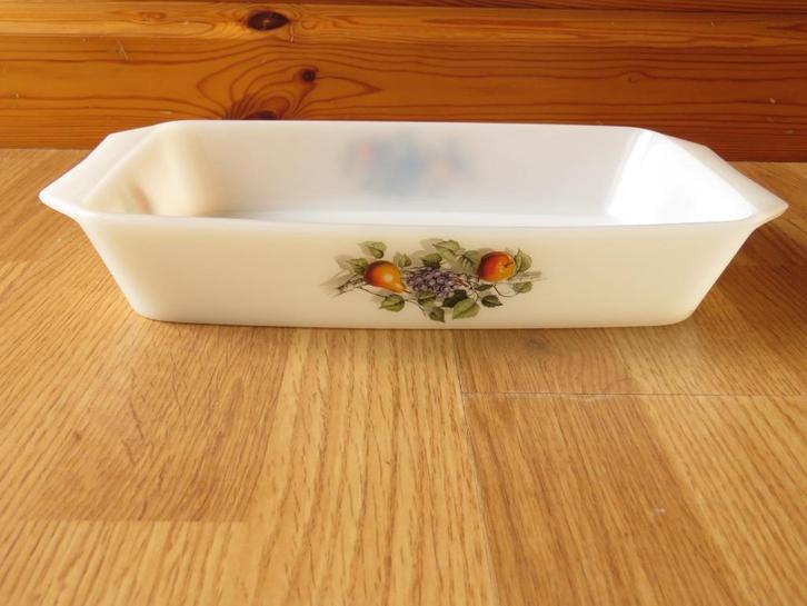 vintage arcopal plat pour le four motifs fruits de France, Huis en Inrichting, Keuken | Servies, Zo goed als nieuw, Kom(men), Ophalen of Verzenden