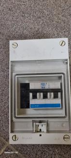 Zekeringkast voor zekering 10 Amp, Ophalen, Zo goed als nieuw
