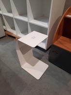 Witte metalen bijzettafel, Huis en Inrichting, Tafels | Bijzettafels, Ophalen, Zo goed als nieuw, Rechthoekig