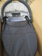 Propere grijze Mutsy Evo buggy met draagmand in goede staat, Enfants & Bébés, Poussettes & Combinaisons, Tige de poussée réglable