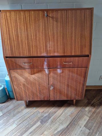 Mooie vintage hoogglans secretaire beschikbaar voor biedingen