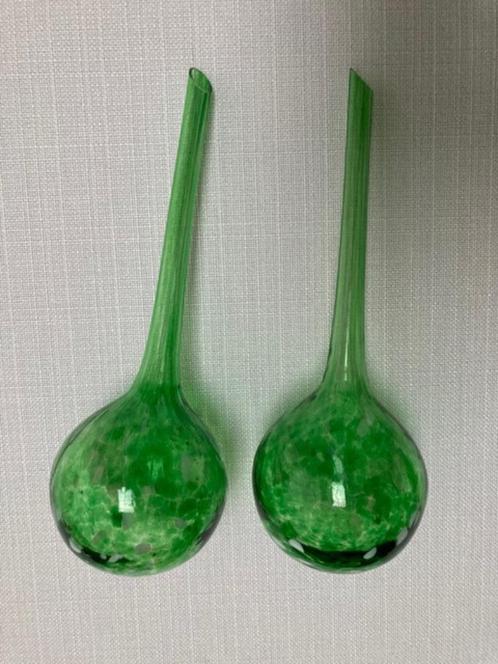 Twee bewateringsbollen, Huis en Inrichting, Kamerplanten, Overige soorten, Minder dan 100 cm, Ophalen of Verzenden