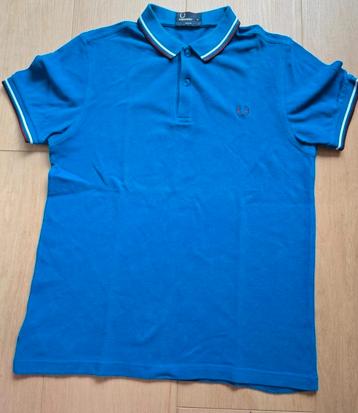 2 Polo shirts en 1 T-shirt Fred Perry, Sun68, Tommy Jeans beschikbaar voor biedingen