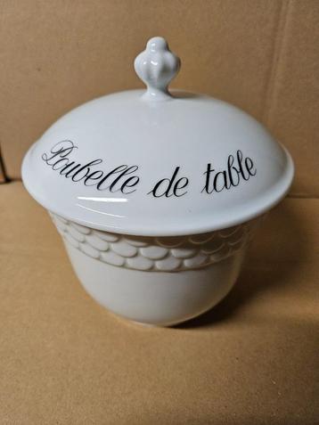 Poubelle de table, Enlèvement