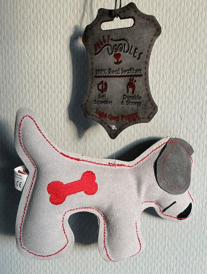 Doggy doodles:puppy speeltje grijs, Dieren en Toebehoren, Hondenspeelgoed, Nieuw, Knuffels, Ophalen of Verzenden