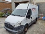 Iveco Daily L2H2, Auto's, Bestelwagens en Lichte vracht, Voorwielaandrijving, Zwart, Iveco, Bedrijf