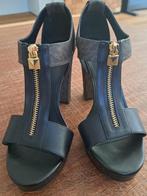 Michael Kors Women's Berkley T-Strap Platform Sandals, Ophalen, Michael Kors, Zwart, Nieuw