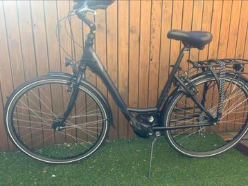 Damesfiets  beschikbaar voor biedingen