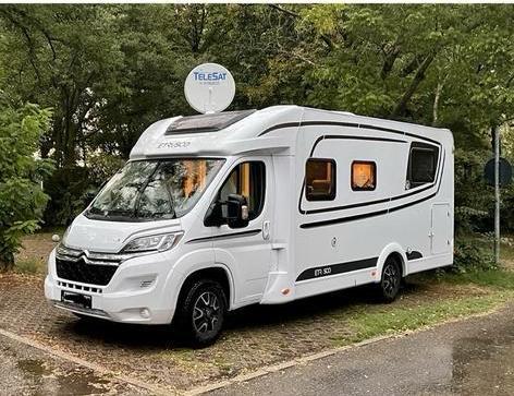 ETRUSCO T7400 SB LAIKA, Caravans en Kamperen, Mobilhomes, Particulier, Etrusco, Handgeschakeld, Navigatie, Luifel, Ophalen