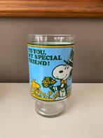 Vintage Snoopy To You, My Special Friend! Voetglas 1965 glas, Comme neuf, Autres types, Enlèvement ou Envoi